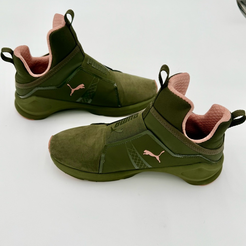 Puma Green Sneakers with Pink‎ Highlights
